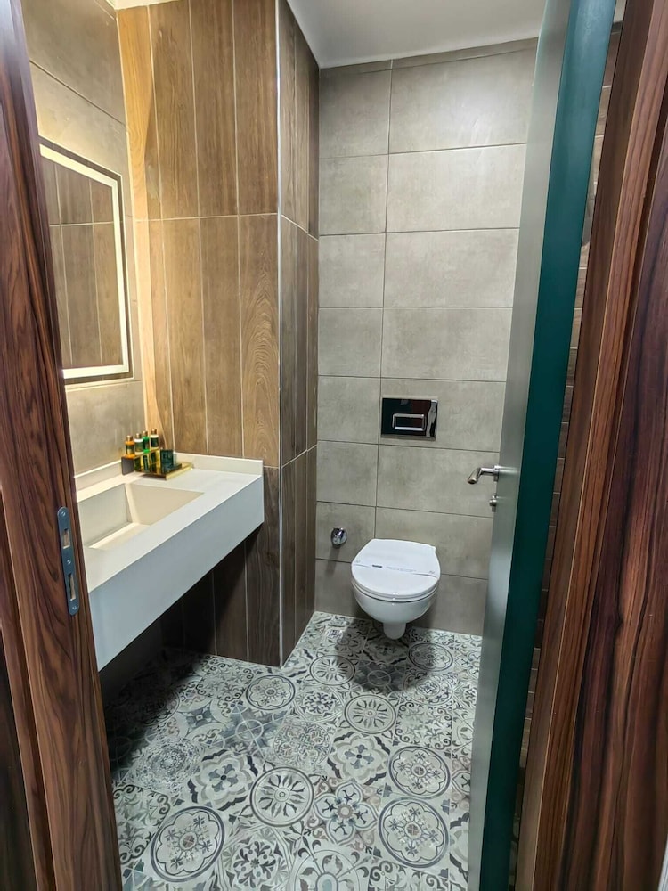 Ankara Lxry Park Hotel 19/20