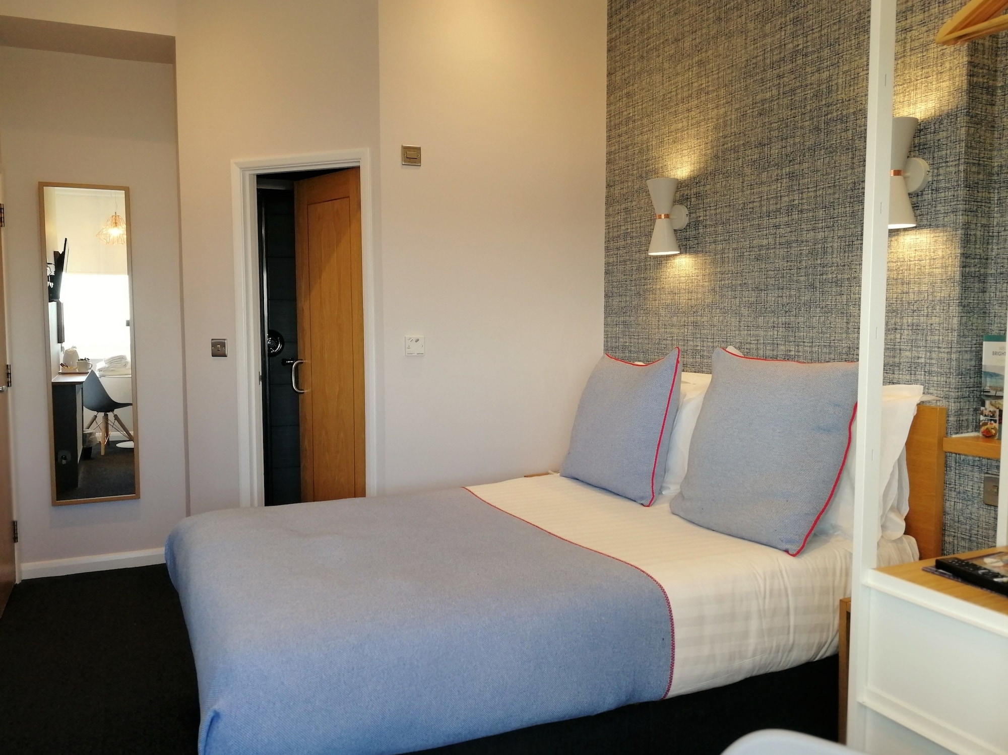 CLASSIC, DOUBLE BED, SEA VIEW