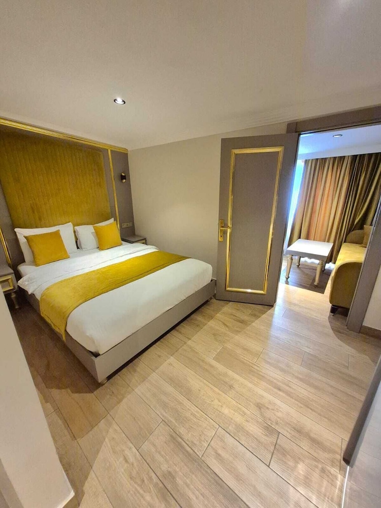 Taksim La Marino Hotel 18/50