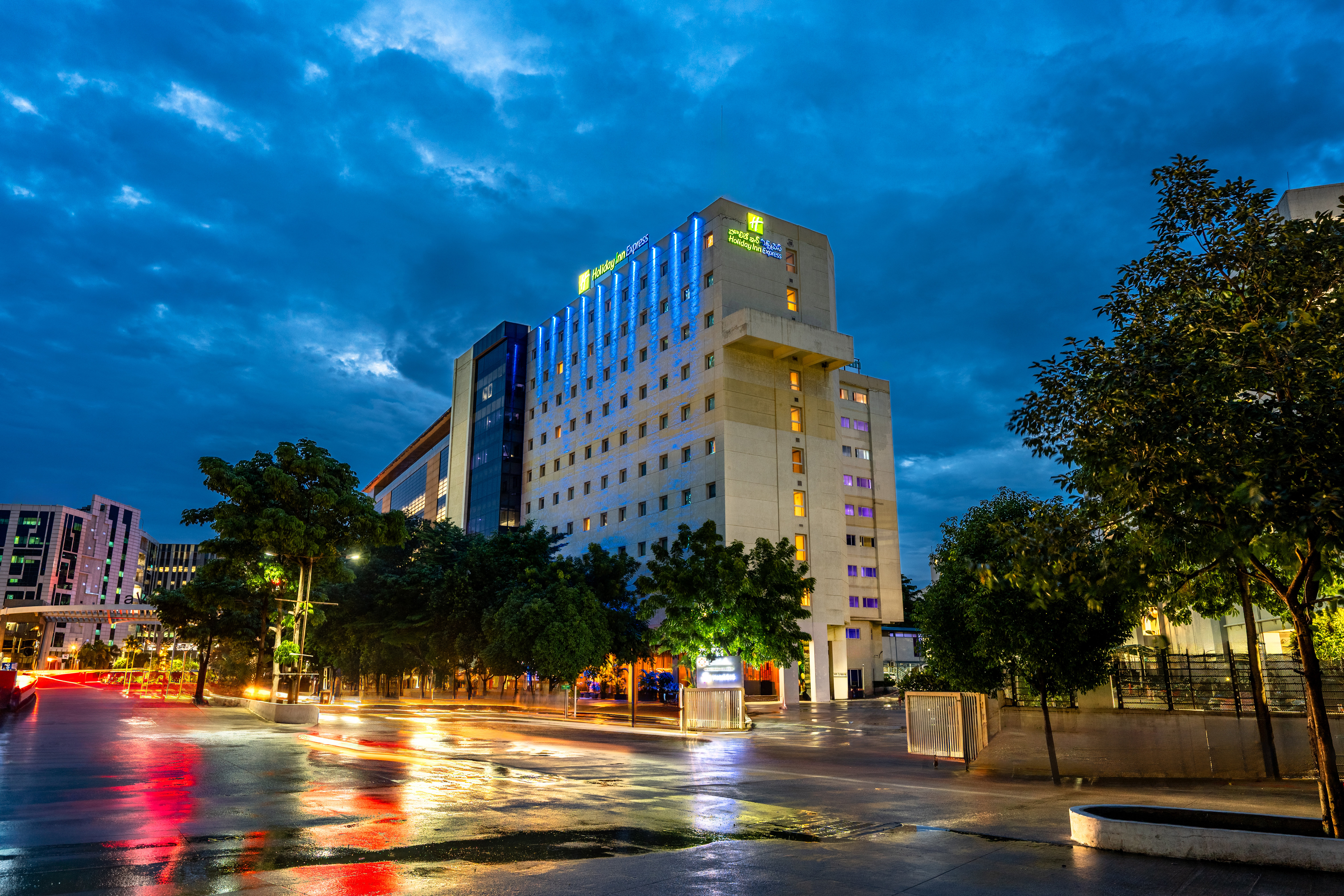 Holiday Inn Express Hyderabad Hitec City 5/76