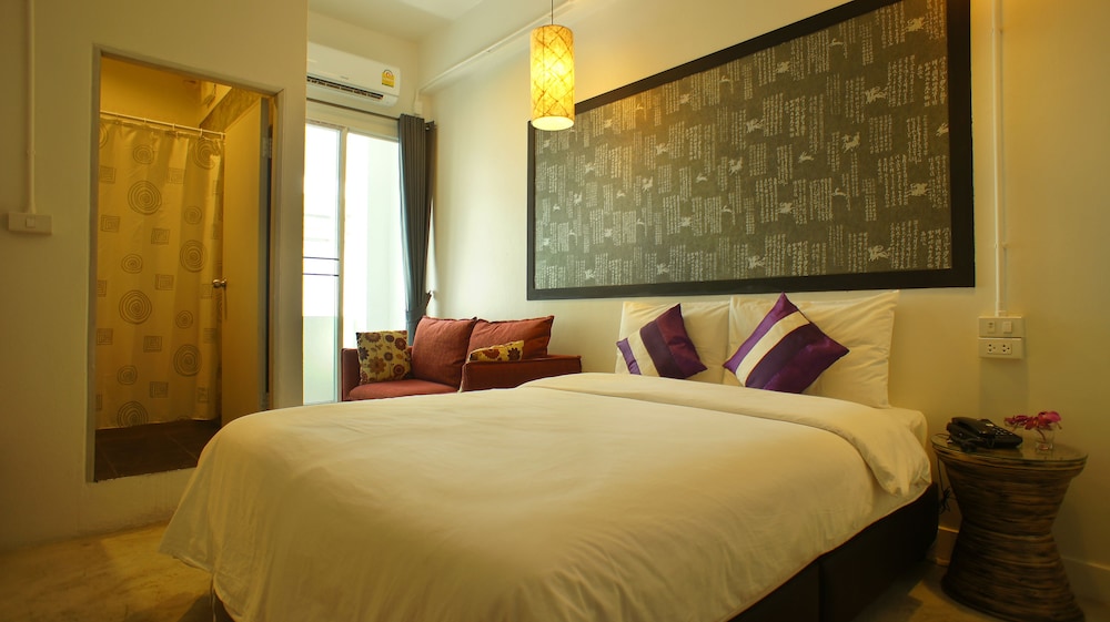 Walking Street Residence 11/51
