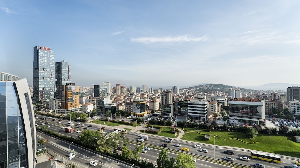 Days Hotel by Wyndham Istanbul Maltepe 32/69