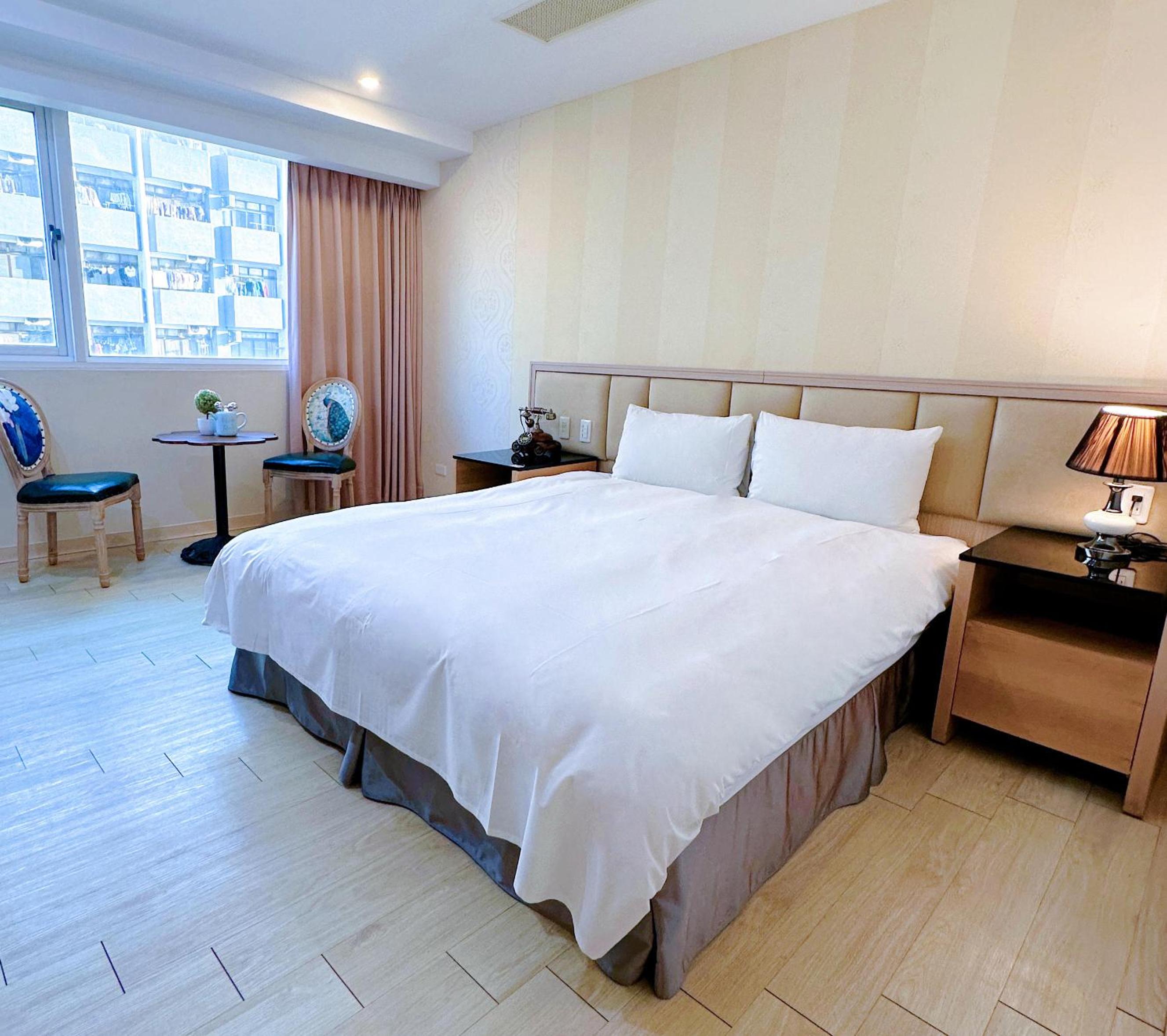 Family Suite, Double and Twin Beds