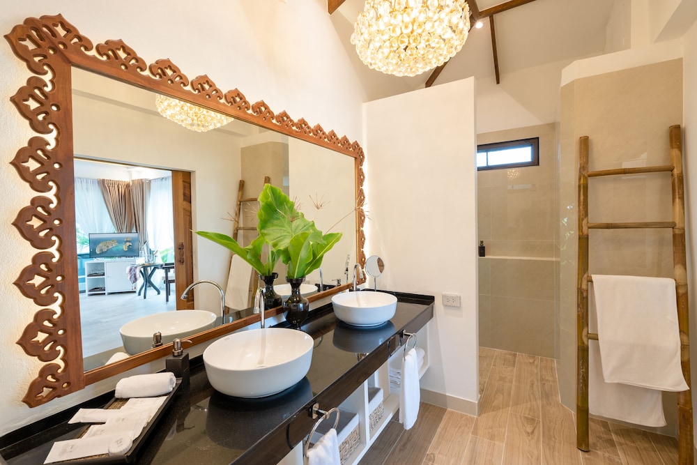 Lanta Palace Resort And Beach Club 49/50