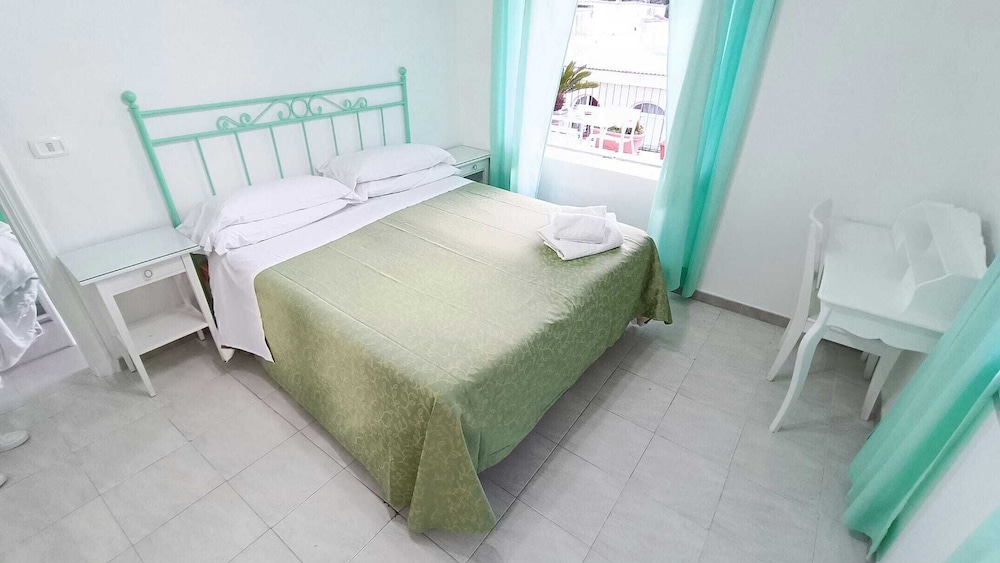 Hotel Ischia Casa Nicola 15/50