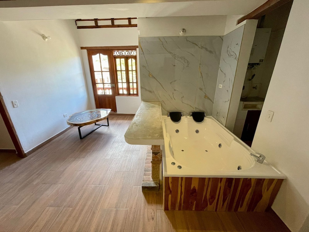 Hotel Boutique Cenit 24/49