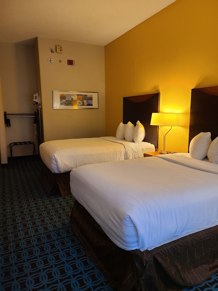Fairfield Inn By Marriott Hattiesburg 24/65