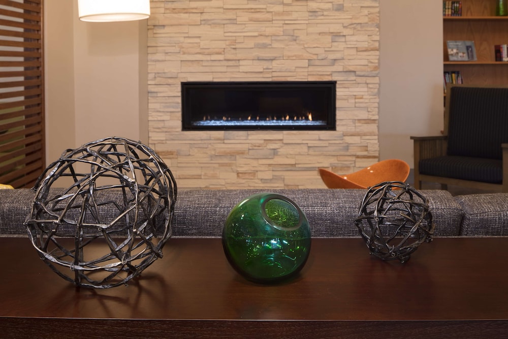 Country Inn & Suites by Radisson, Galena, IL 25/67