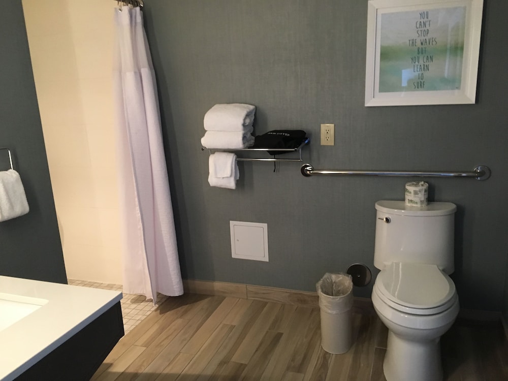 Crowne Plaza Ventura Beach 28/74