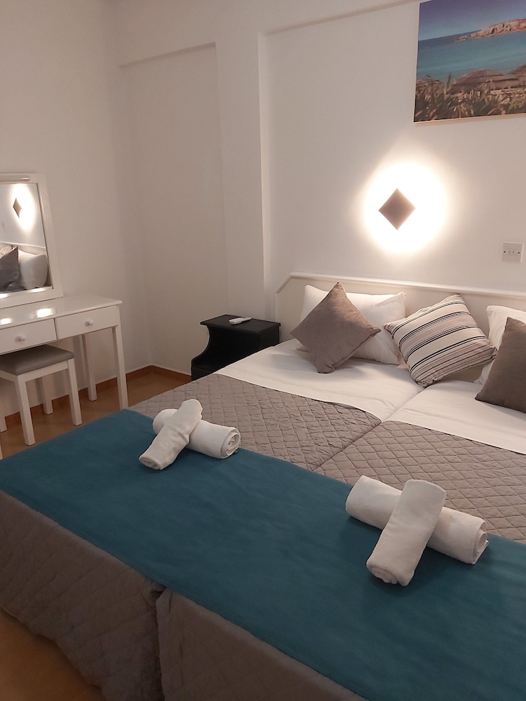 STANDARD, TWIN BEDS