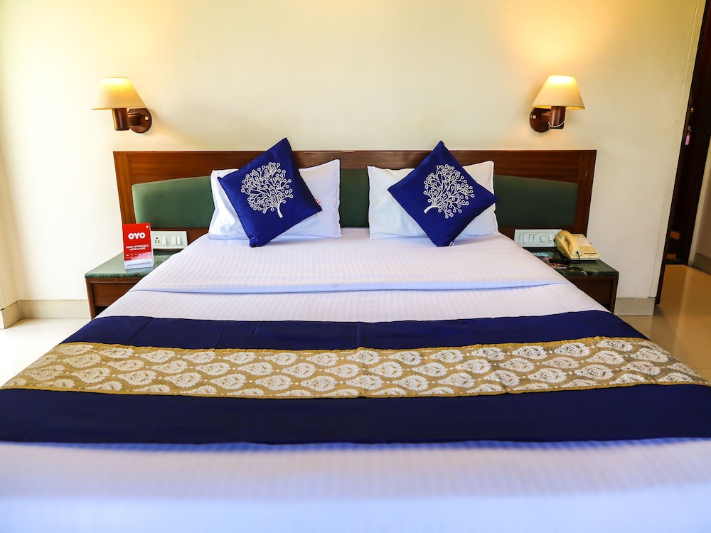 Oyo 9225 Hotel Lotus 9/20