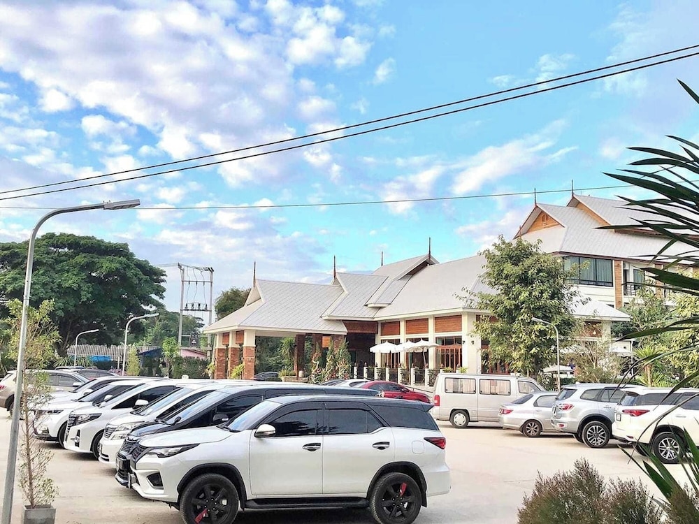Kokhaburi Hotel by ZUZU 59/68