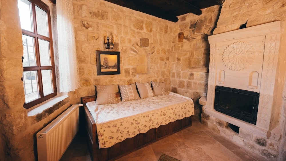 CAPPADOCIA OLD HOUSES 18/49