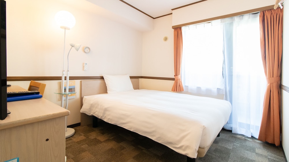 Toyoko Inn Sapporo Eki Nishi Guchi Hokudai Mae 18/63
