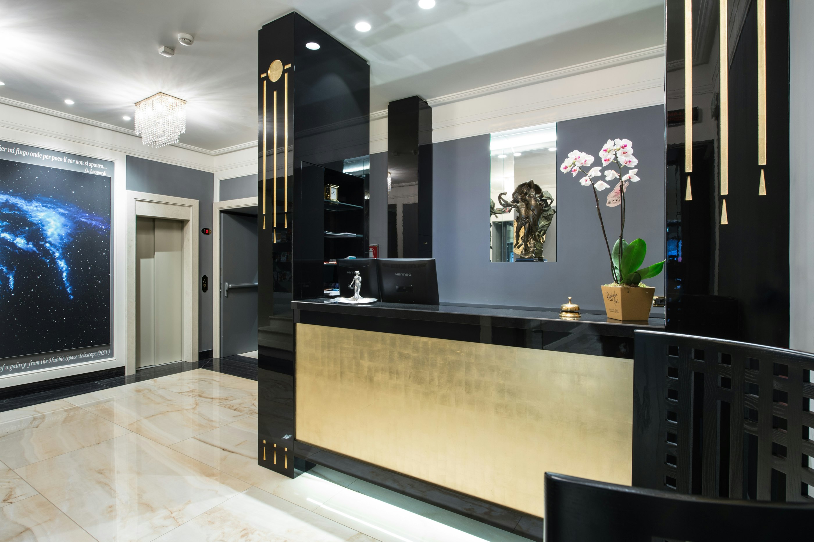 Art Hotel Orologio 9/81