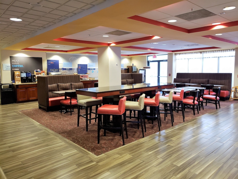Holiday Inn Express Portland West/hillsboro, An Ihg Hotel 46/73