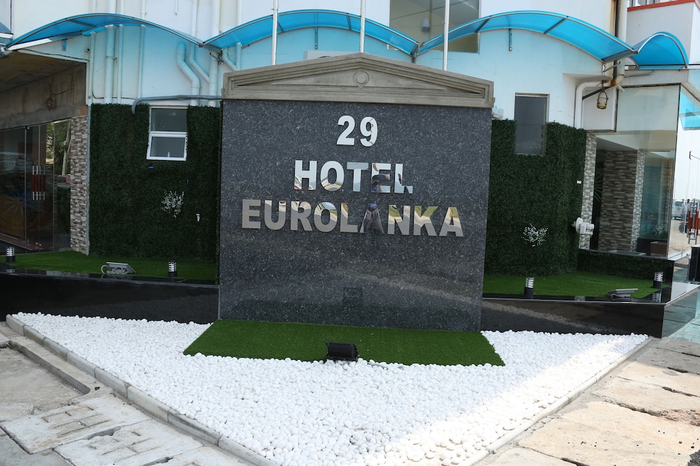 Euro Lanka Hotel 3/51