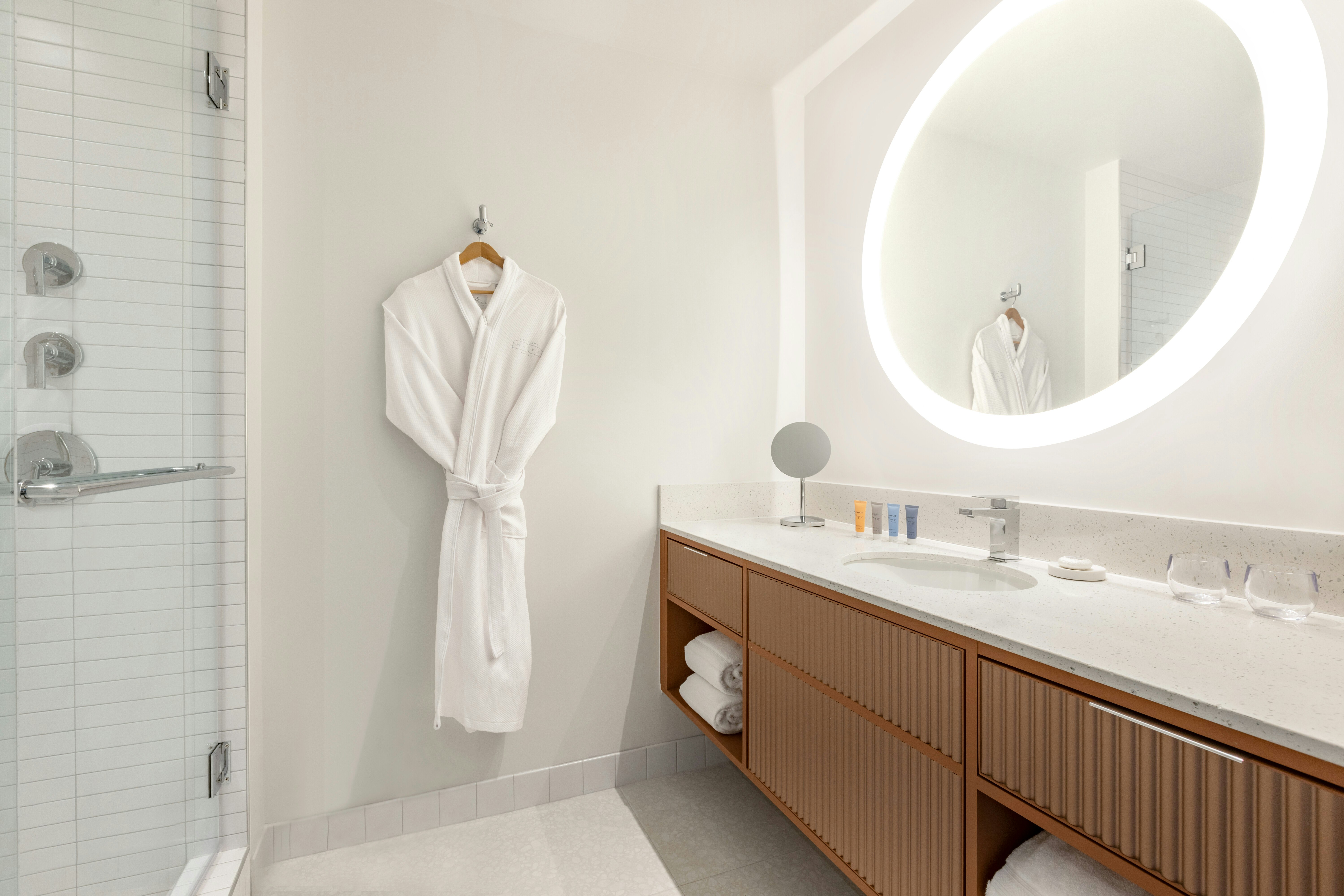Lake Nona Wave Hotel 34/35