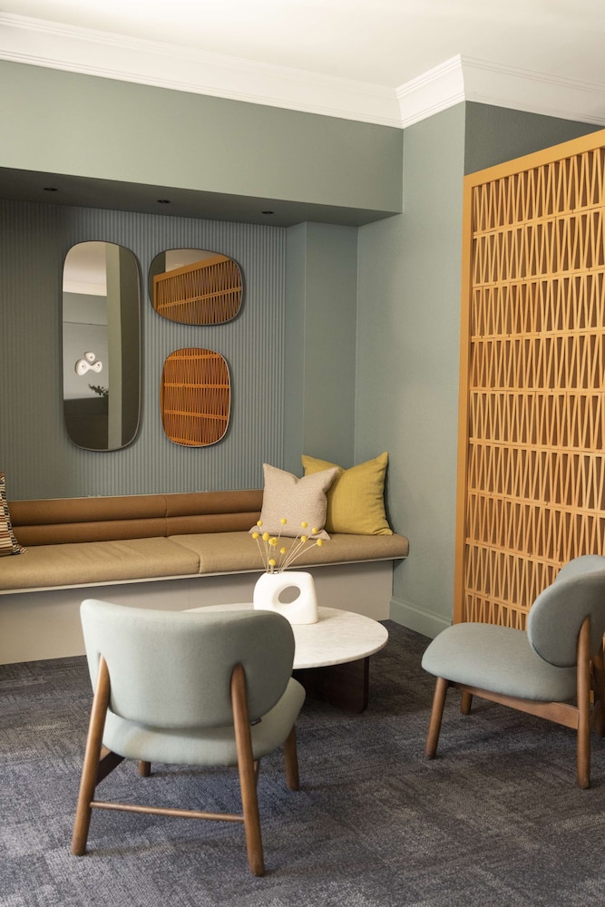 Pensione Hotel Perth 33/52