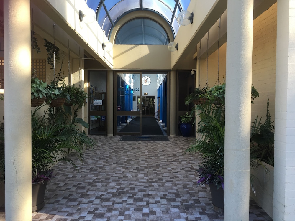 Silver Sands Resort 6/42