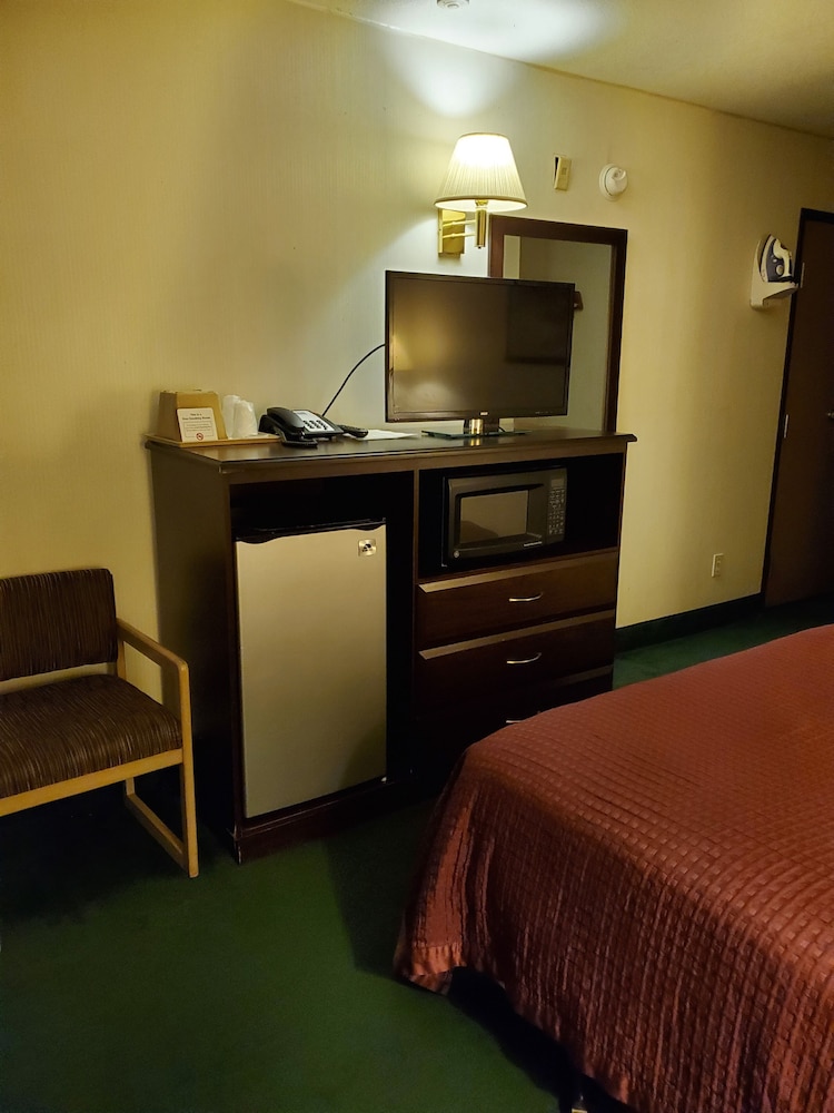 Bellis Inn Bellingham (ex Rodeway Inn) 22/38
