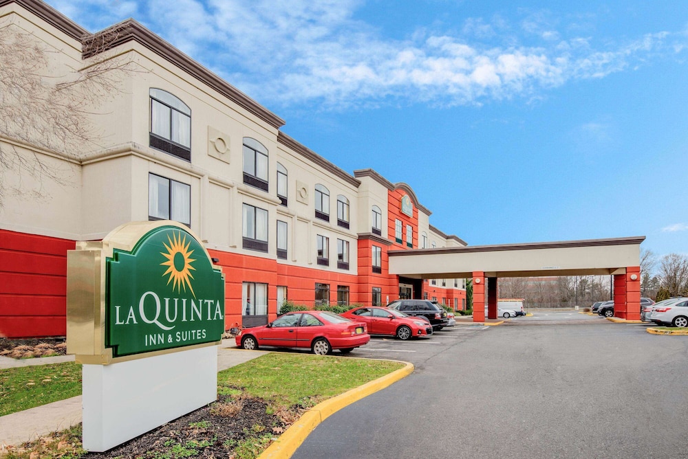 La Quinta Inn And Suites by Wyndham Mt. Laurel - Philadelphia 6/62