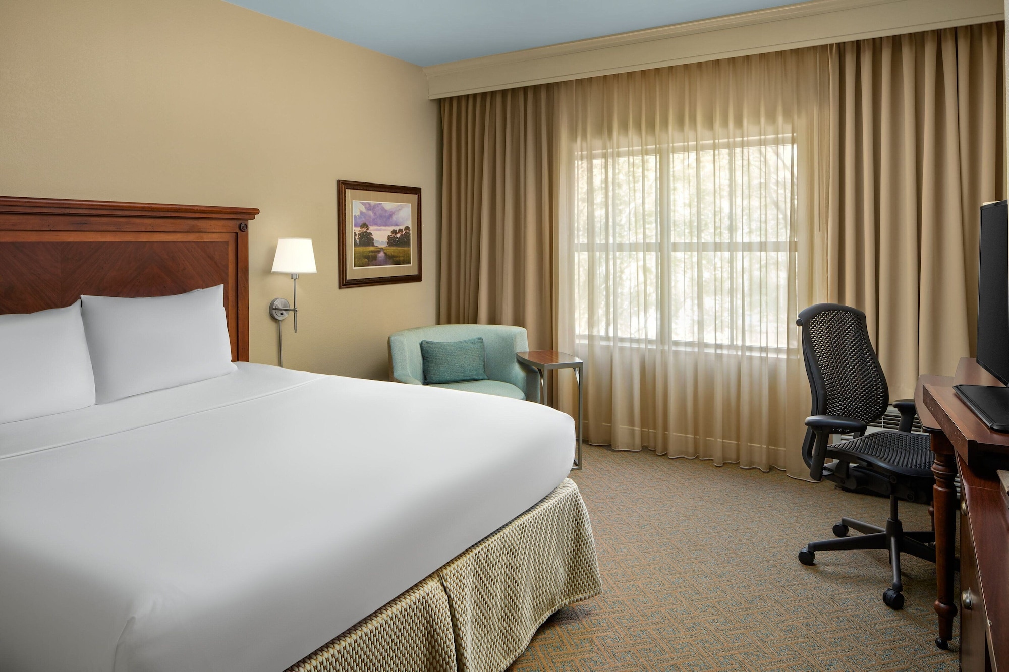 Room at Courtyard by Marriott Charleston Mount Pleasant, MOUNT PLEASANT - SC