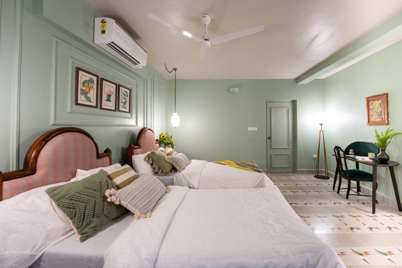ELIVAAS BluDoor 5BHK Villa, Assagao 20/65