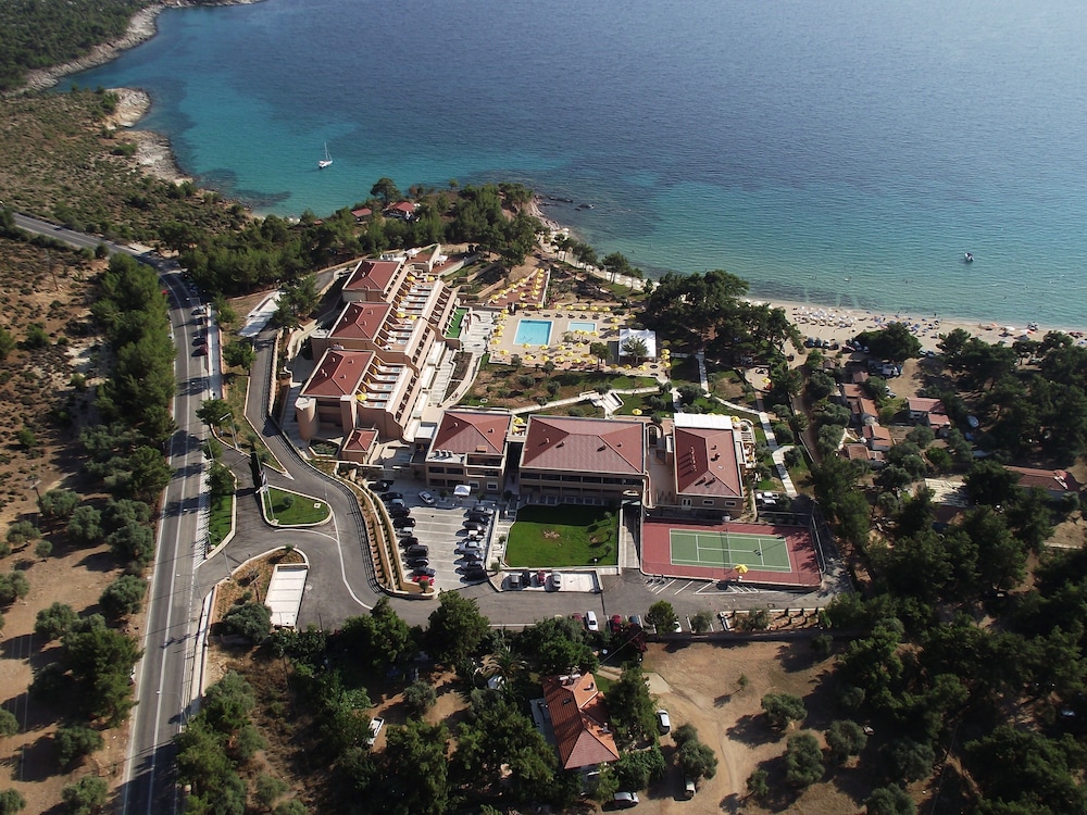 Royal Paradise Beach Resort And Spa 43/50