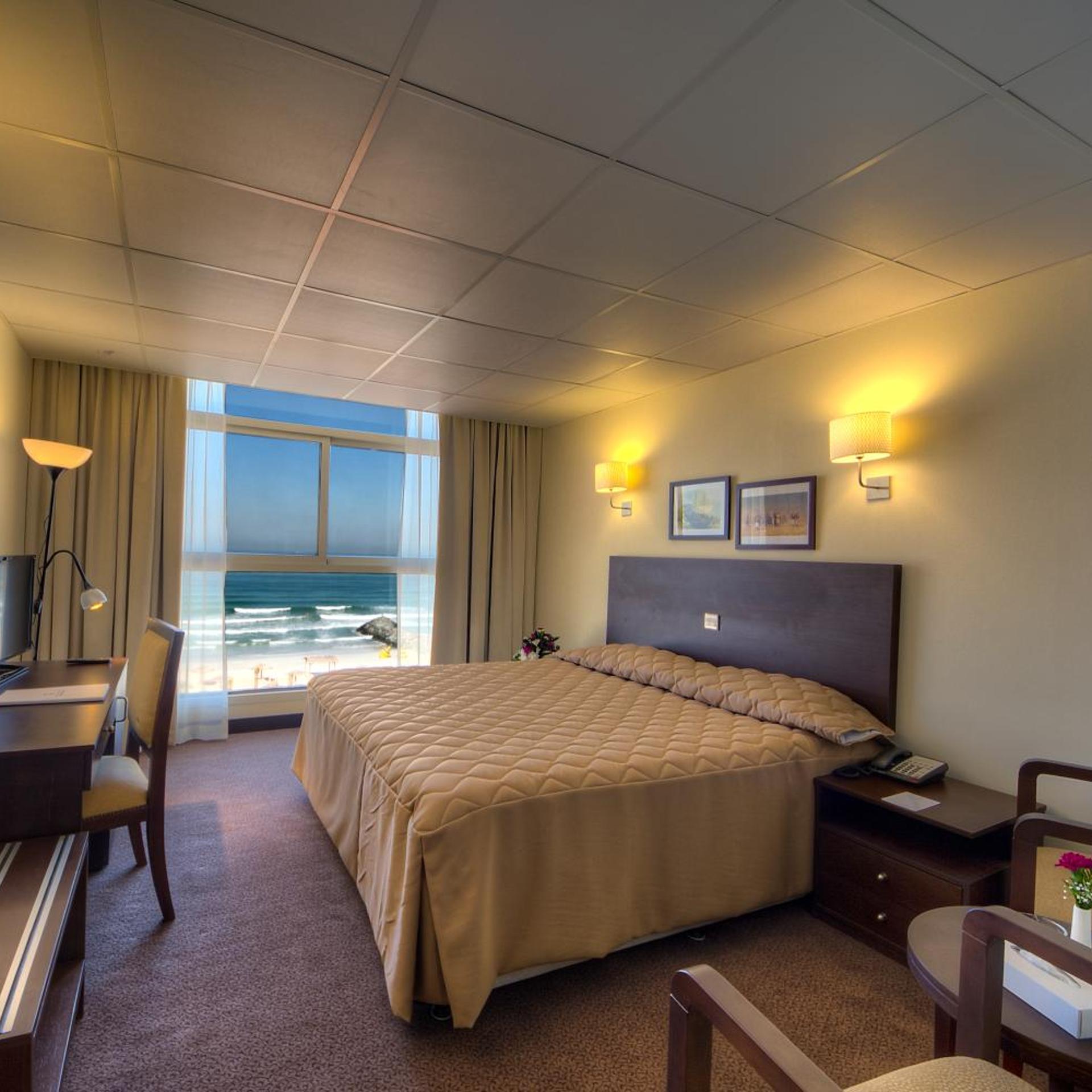Ajman Beach Hotel 14/49