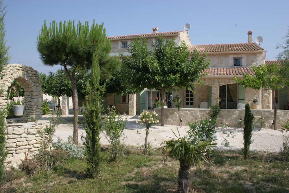 Locations Des Alpilles 36/50