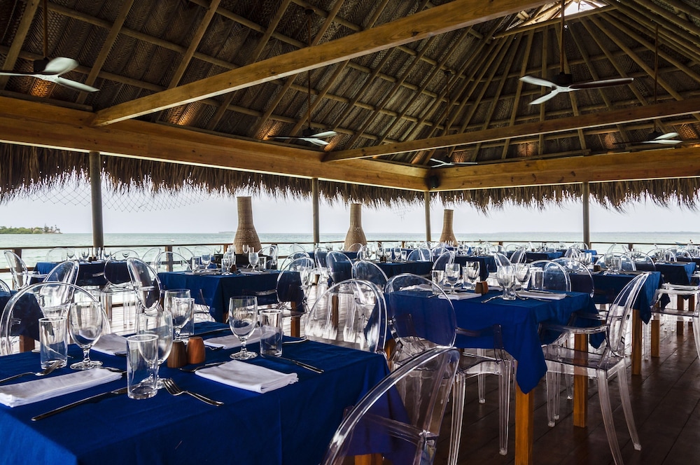 Hotel Las Islas 63/76