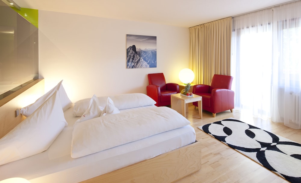 Hotel Marlena 15/60