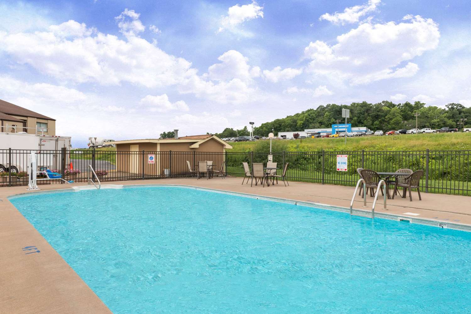 Days Inn by Wyndham Hannibal 20/22