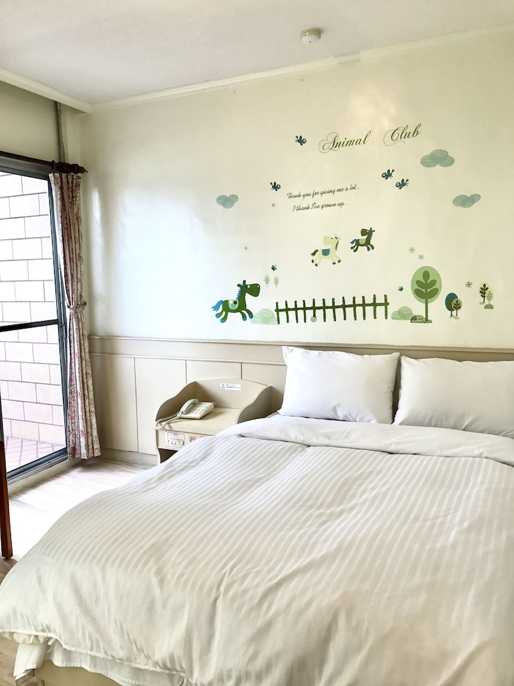 Minren Hotel 8/26