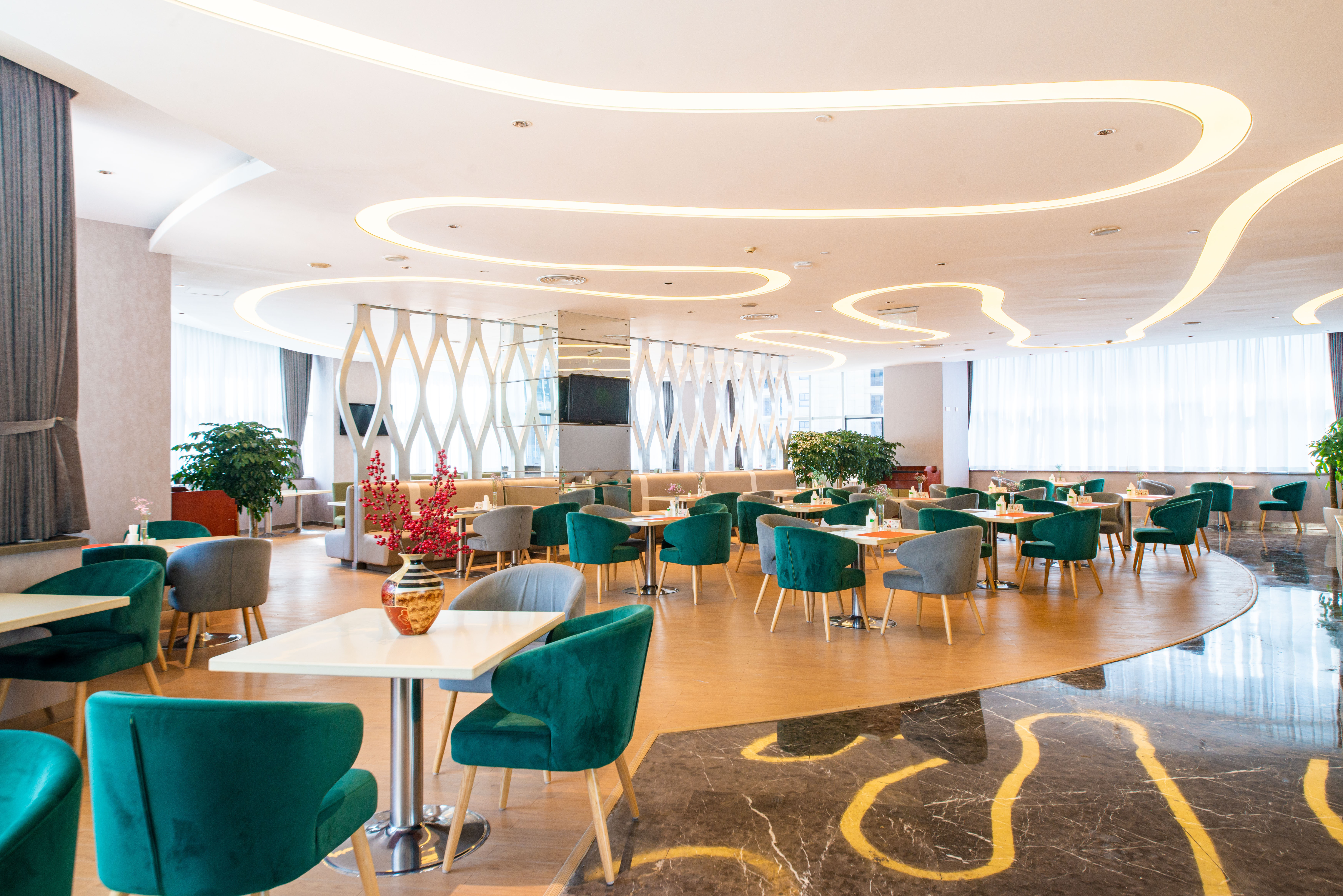 Holiday Inn Hangzhou Xiaoshan 43/50