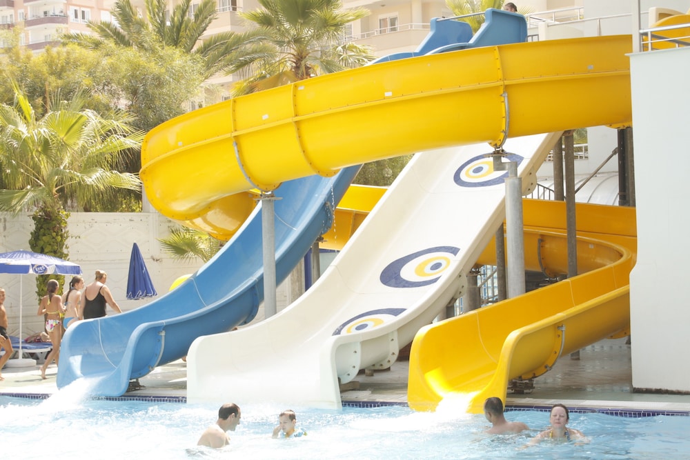 SENZA Grand Santana Hotel 55/63