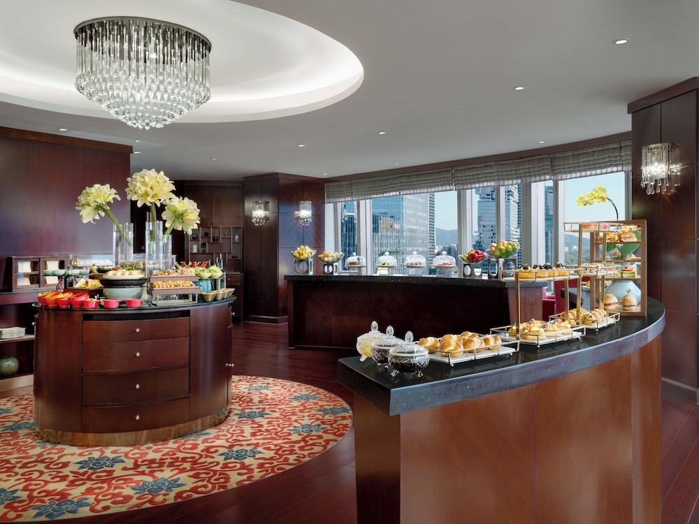 Lobby at Futian Shangri-La Shenzhen, SHENZHEN