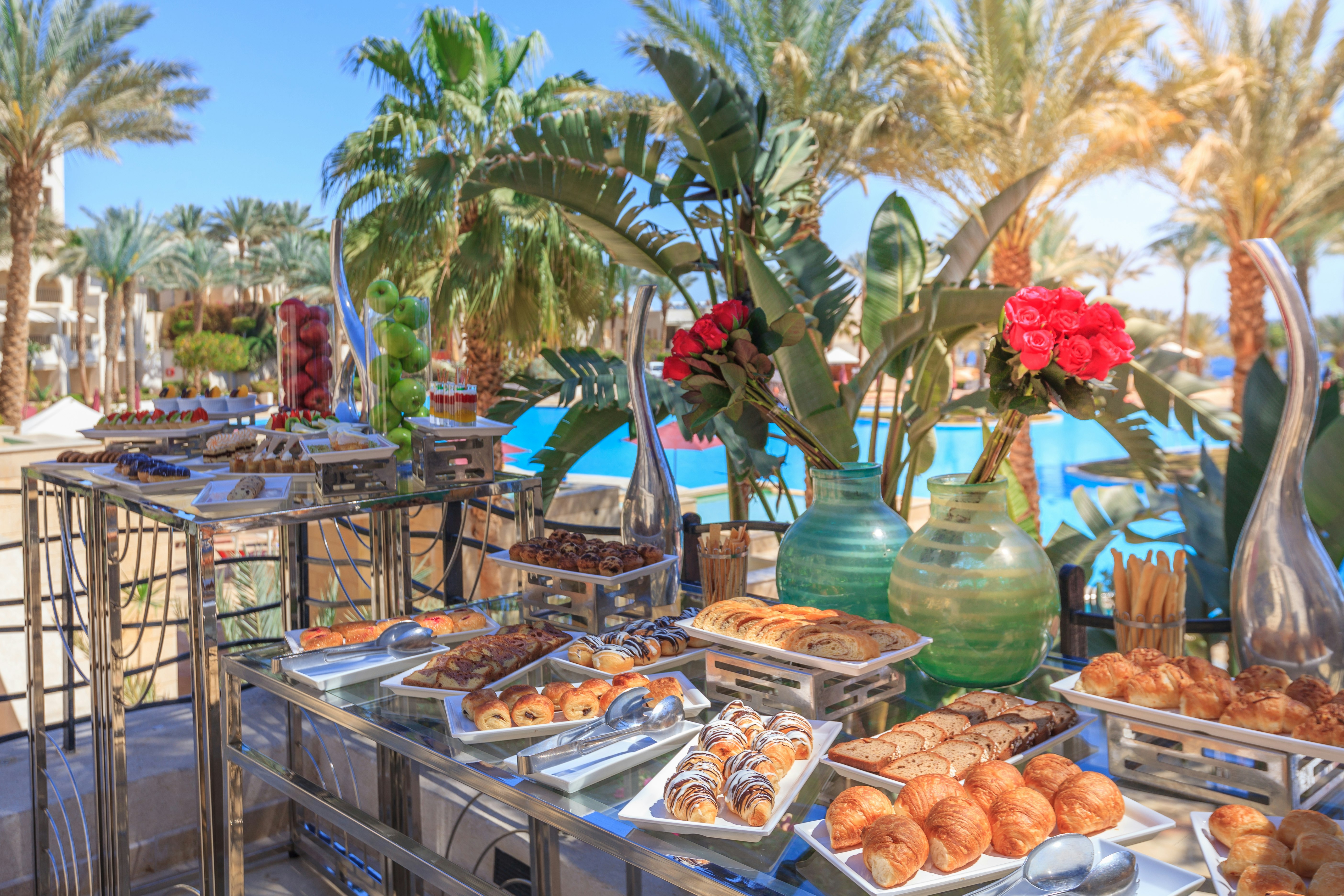 GRAND ROTANA RESORT AND SPA 20/50