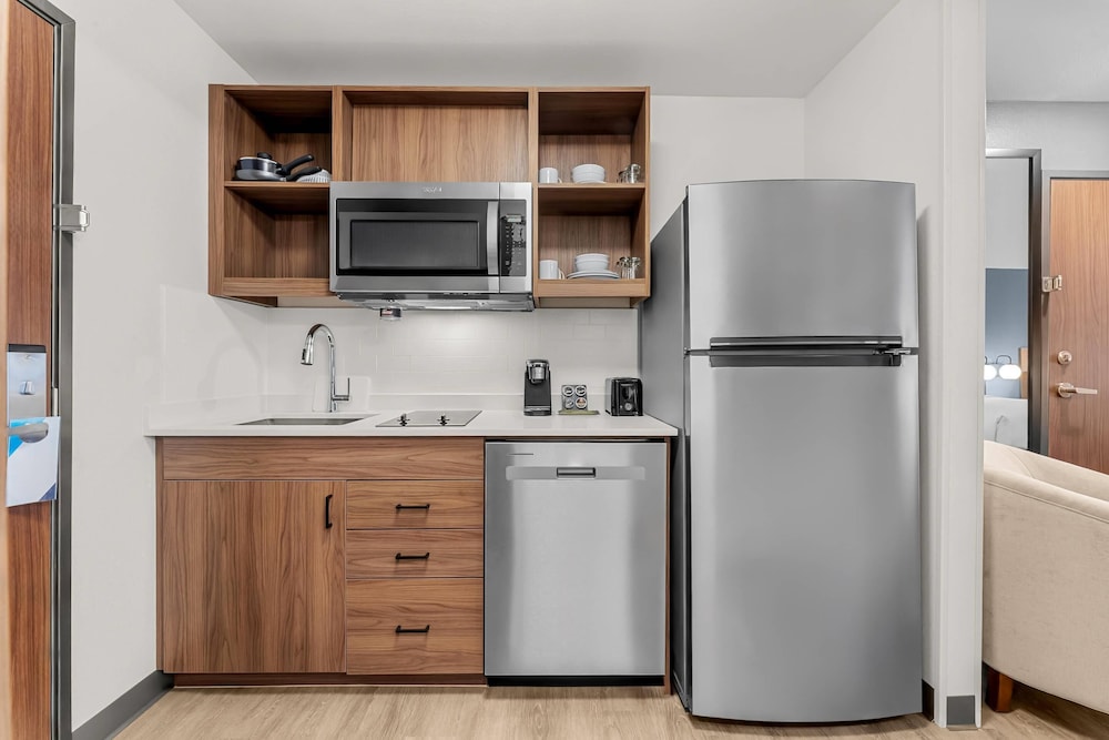 Everhome Suites Somerset - South Brunswick 9/50