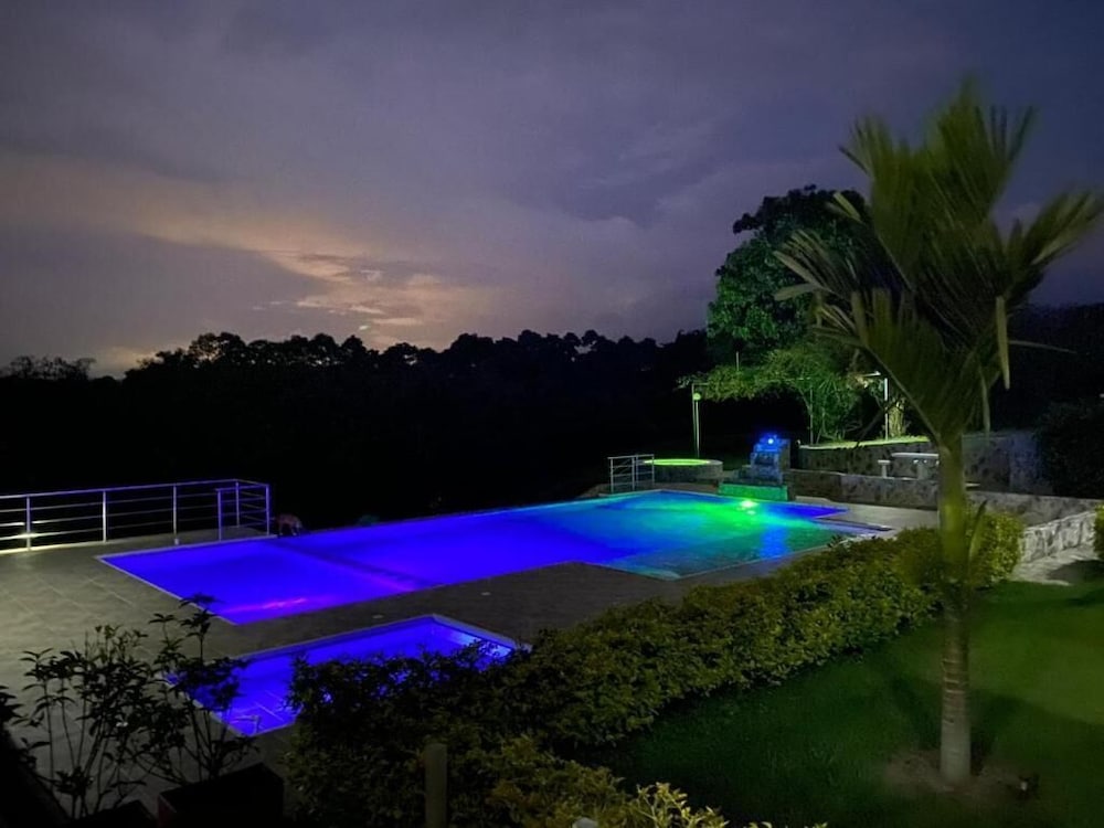 Hotel Bora Bora Campestre Los mangos 34/45
