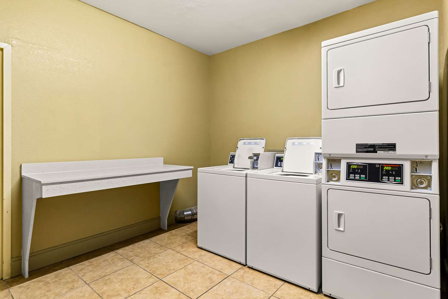 Quality Inn Bay City TX 24/25