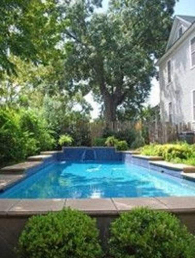 Fig Tree Manor 42/45