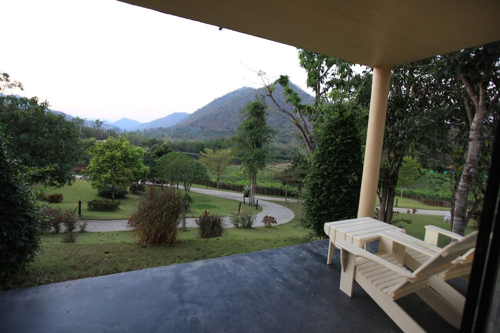 Hi - Scene Resort 60/69