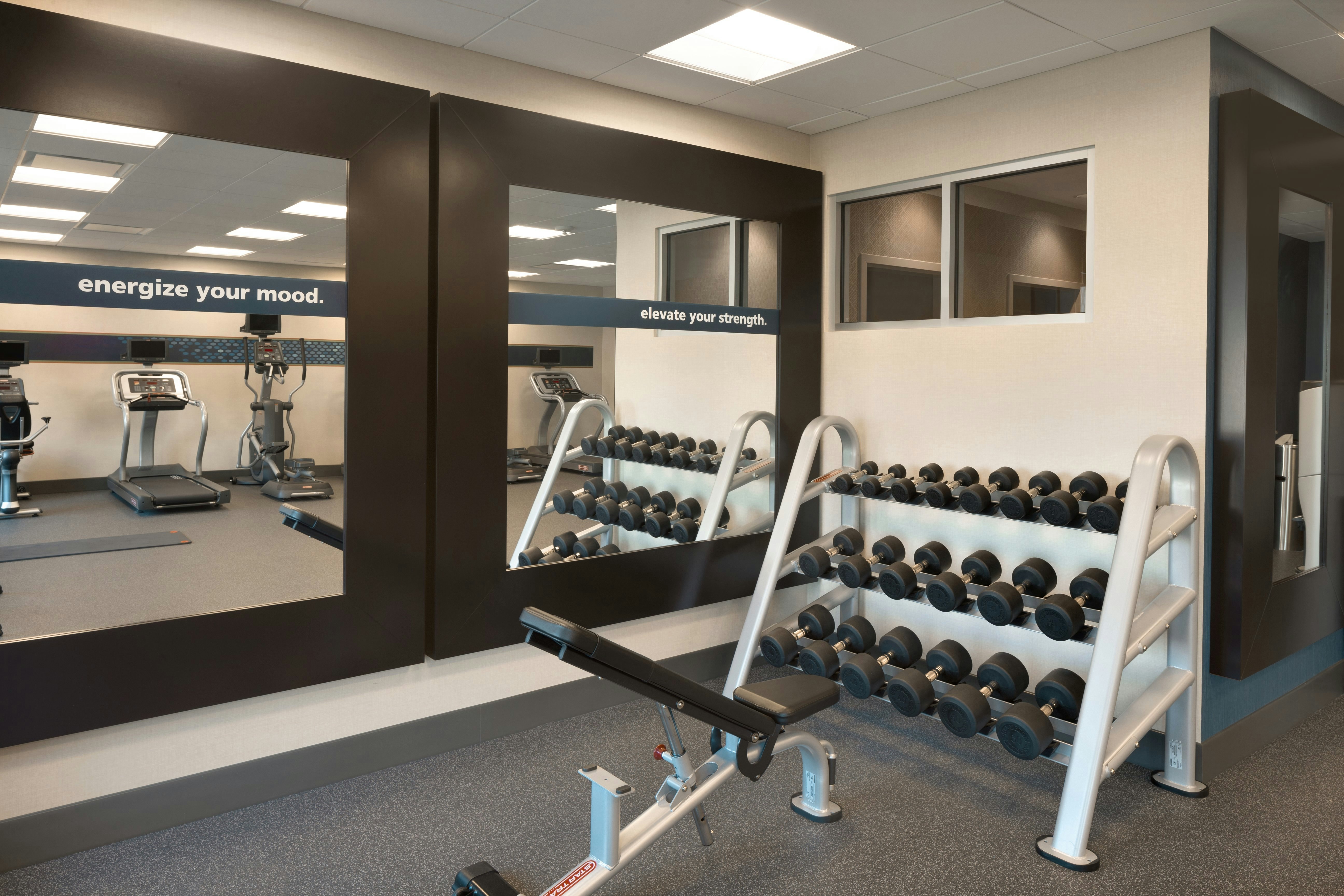 Hampton Inn Suites Rosemont Chicago O Hare 19/46