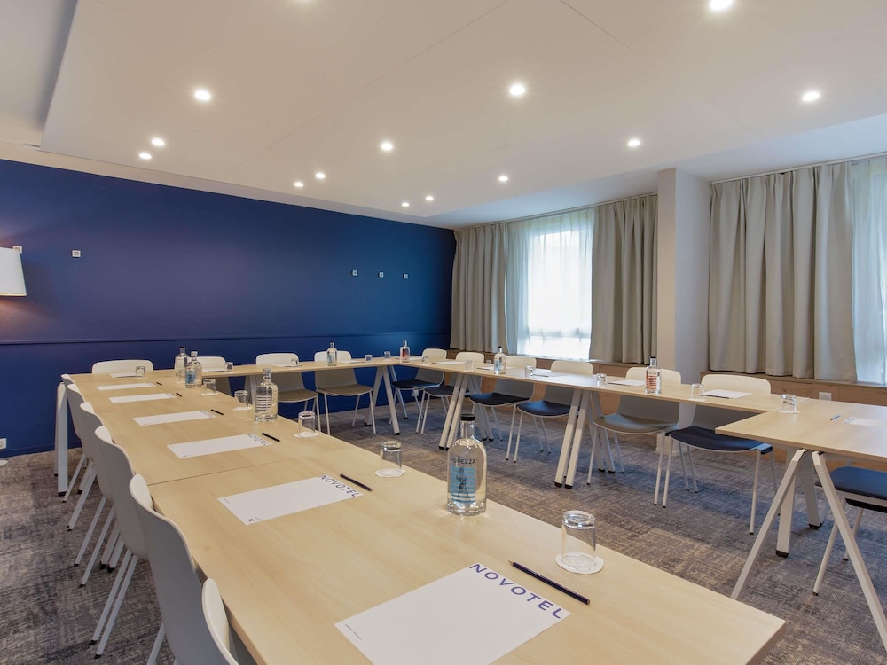 Hotel Novotel Aix En Provence Pont De L'arc Fenouilleres 63/76