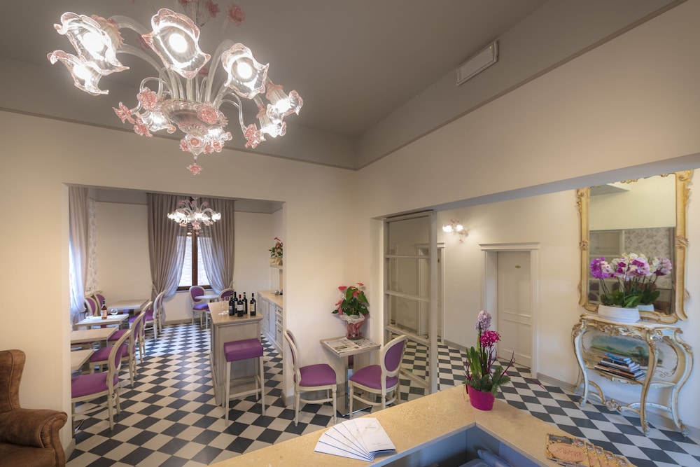 Hotel Villa Elda 42/65