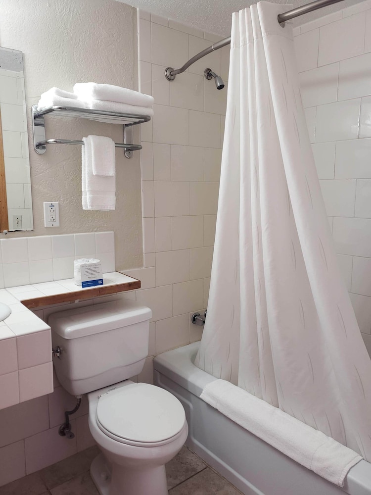 Rodeway Inn Buffalo, WY 36/38