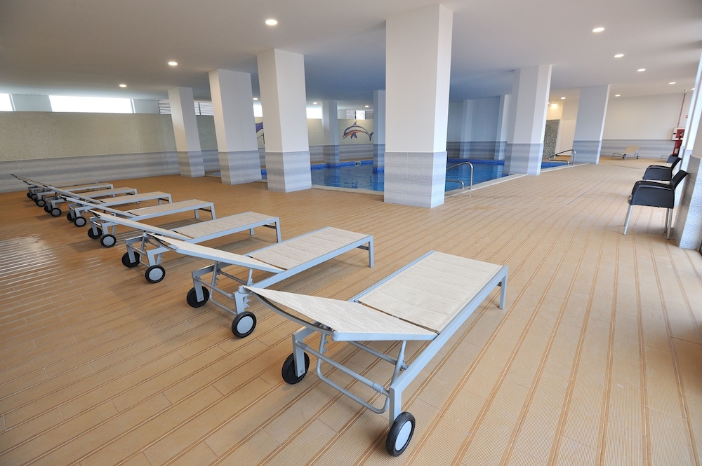 swimming pool spa