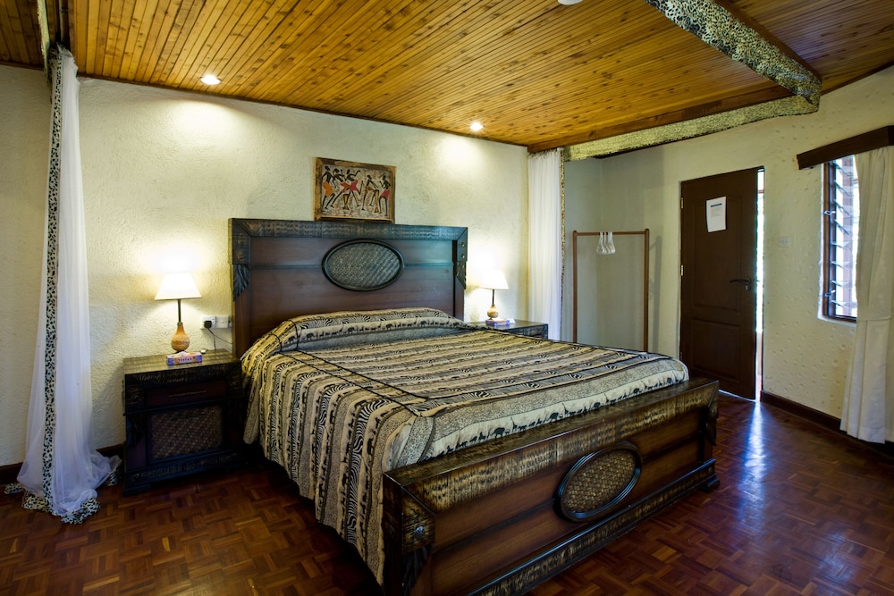 MARA SOPA LODGE 2/27